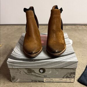 Brand new Jefferey Campbell Women's Tan Ankle Boots